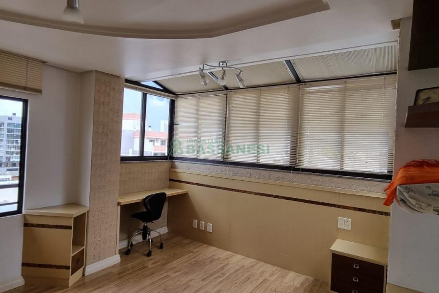 Apto/Cobertura com 149m², 3 dormitórios, 2 vagas, no bairro São Pelegrino em Caxias do Sul para Comprar