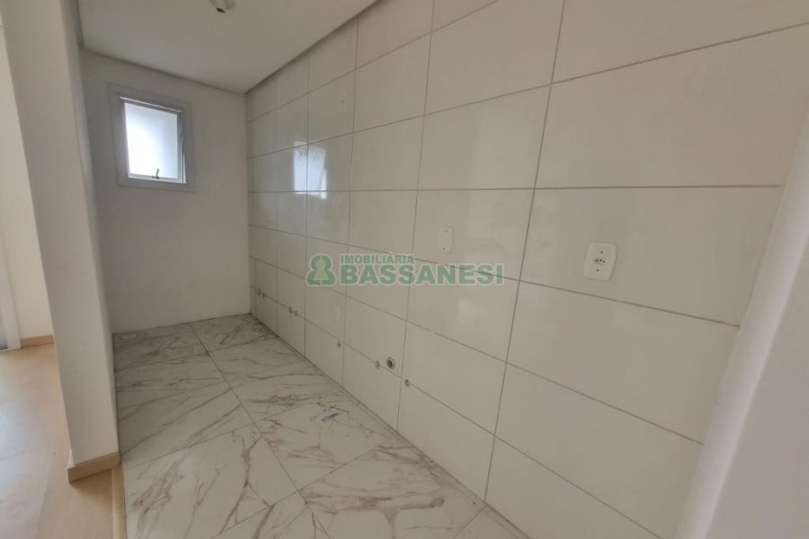 Apartamento com 65m², 2 dormitórios, 2 vagas, no bairro Cidade Nova em Caxias do Sul para Alugar