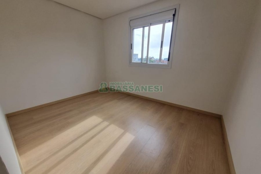 Apartamento com 65m², 2 dormitórios, 2 vagas, no bairro Cidade Nova em Caxias do Sul para Alugar