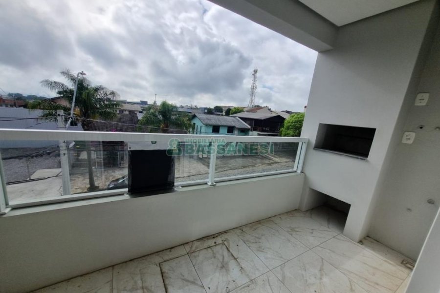 Apartamento com 65m², 2 dormitórios, 2 vagas, no bairro Cidade Nova em Caxias do Sul para Alugar