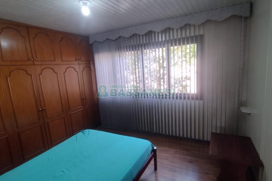 Casa com 224m², 3 dormitórios, 1 vaga, no bairro Cristo Redentor em Caxias do Sul para Comprar