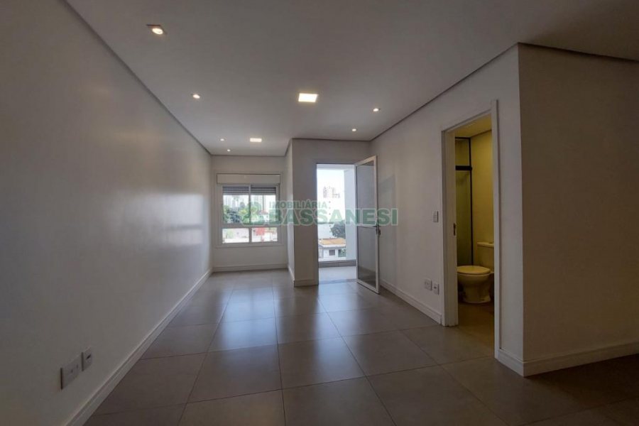 Apartamento com 42m², 1 dormitório, 1 vaga, no bairro Lourdes em Caxias do Sul para Alugar