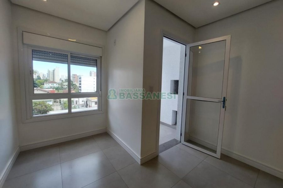 Apartamento com 42m², 1 dormitório, 1 vaga, no bairro Lourdes em Caxias do Sul para Alugar