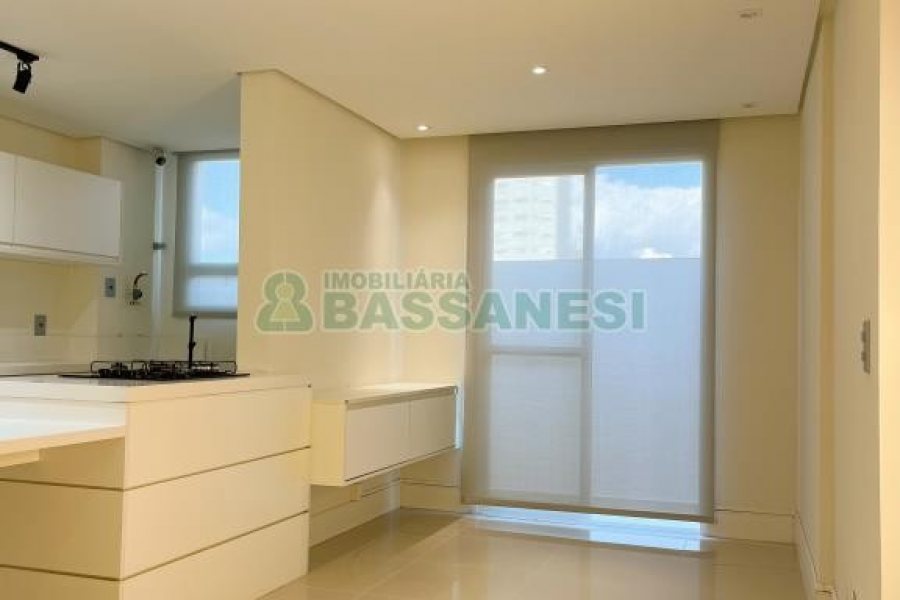 Apartamento com 85m², 1 dormitório, 1 vaga, no bairro São Pelegrino em Caxias do Sul para Comprar