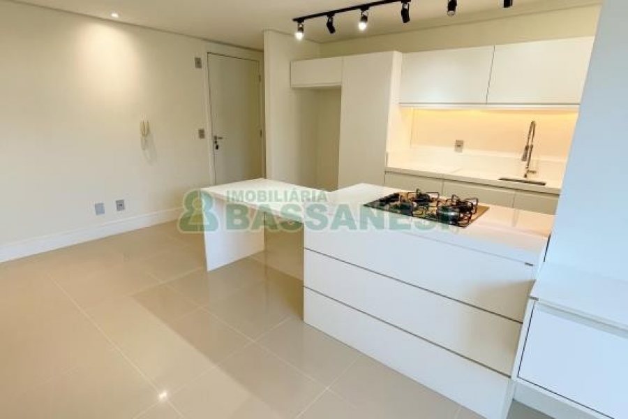 Apartamento com 85m², 1 dormitório, 1 vaga, no bairro São Pelegrino em Caxias do Sul para Comprar