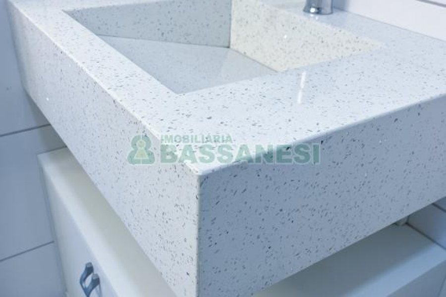 Apartamento com 85m², 1 dormitório, 1 vaga, no bairro São Pelegrino em Caxias do Sul para Comprar