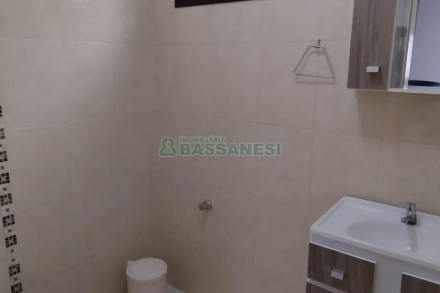 Casa com 314m², 3 dormitórios, 2 vagas, no bairro São Virgílio em Caxias do Sul para Comprar