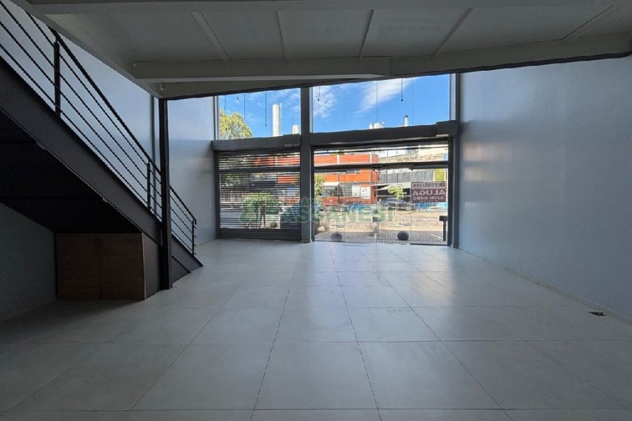 Loja com 154m², 1 vaga, no bairro Bela Vista em Caxias do Sul para Alugar