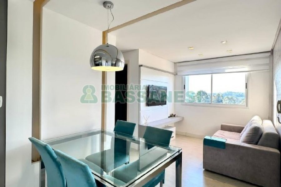 Apto Mobiliado com 47m², 2 dormitórios, 1 vaga, no bairro Desvio Rizzo em Caxias do Sul para Alugar