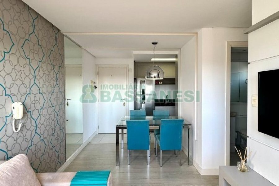 Apto Mobiliado com 47m², 2 dormitórios, 1 vaga, no bairro Desvio Rizzo em Caxias do Sul para Alugar