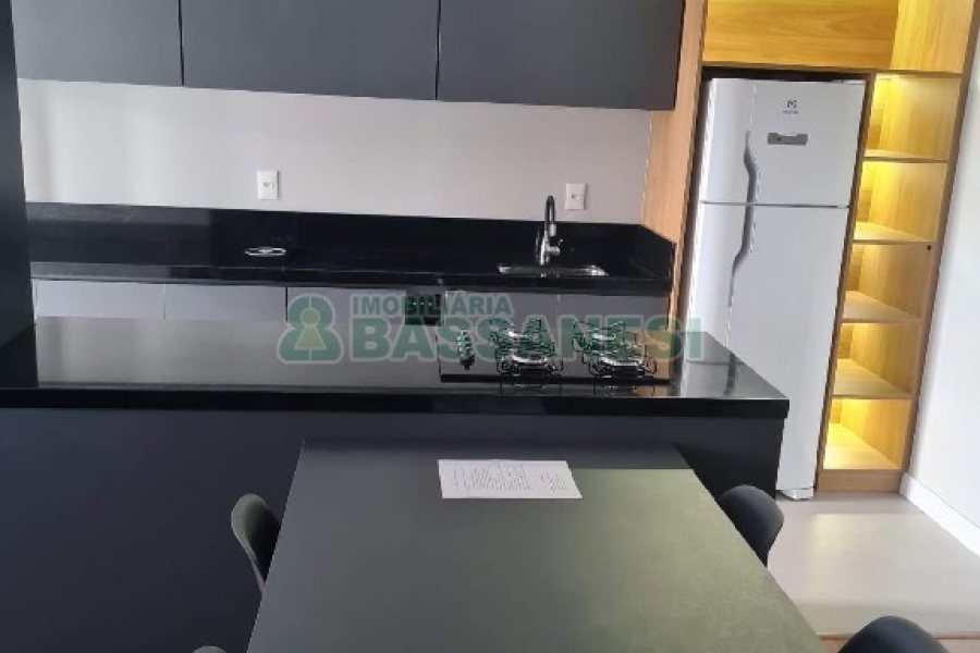 Apto Mobiliado com 51m², 1 dormitório, 1 vaga, no bairro Santa Catarina em Caxias do Sul para Alugar