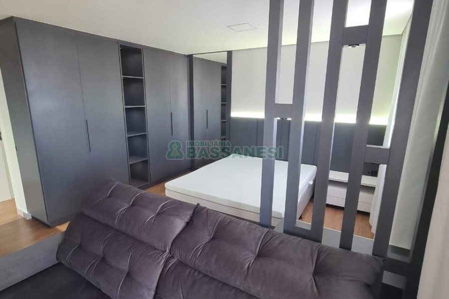 Apto Mobiliado com 51m², 1 dormitório, 1 vaga, no bairro Santa Catarina em Caxias do Sul para Alugar