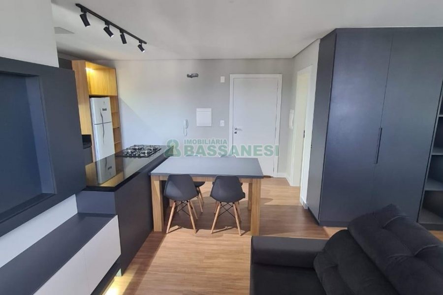 Apto Mobiliado com 51m², 1 dormitório, 1 vaga, no bairro Santa Catarina em Caxias do Sul para Alugar