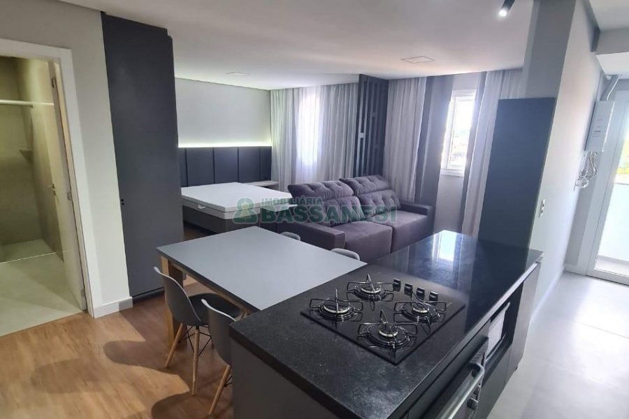 Apto Mobiliado com 51m², 1 dormitório, 1 vaga, no bairro Santa Catarina em Caxias do Sul para Alugar