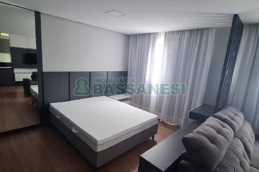 Apto Mobiliado com 51m², 1 dormitório, 1 vaga, no bairro Santa Catarina em Caxias do Sul para Alugar