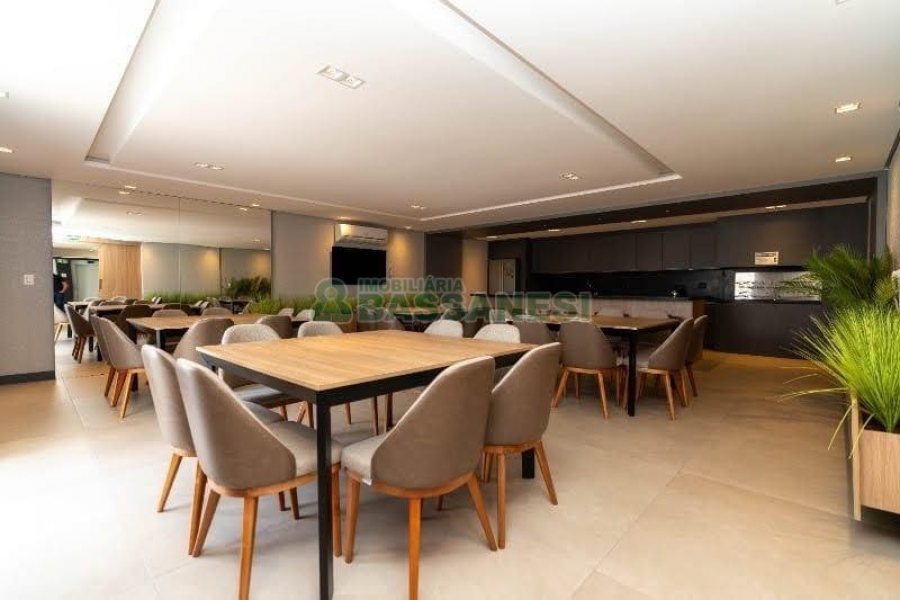 Apto Mobiliado com 51m², 1 dormitório, 1 vaga, no bairro Santa Catarina em Caxias do Sul para Alugar