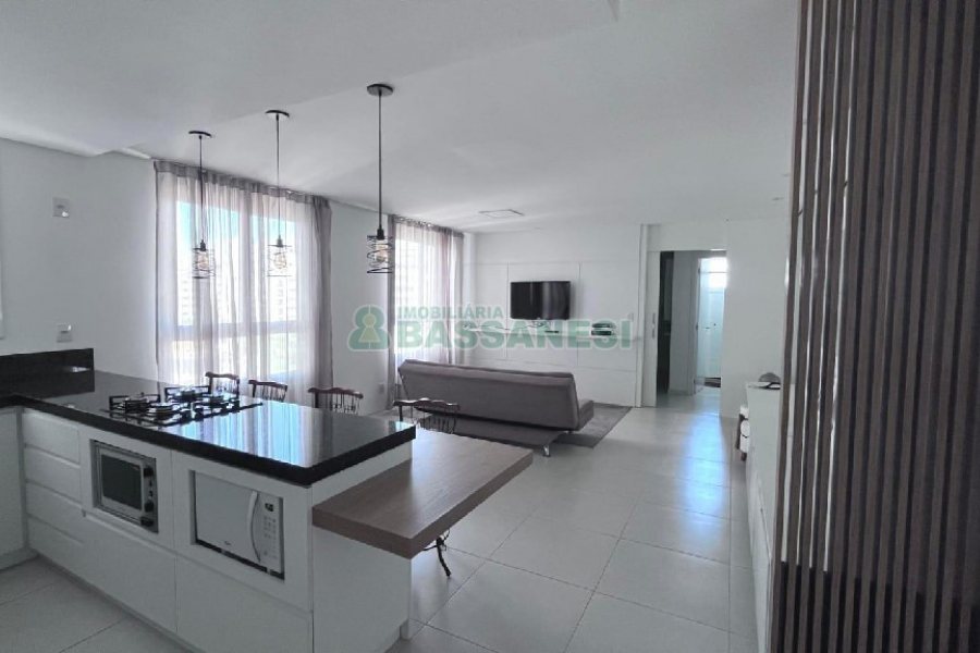 Apto Mobiliado com 54m², 1 dormitório, 1 vaga, no bairro Centro em Caxias do Sul para Alugar