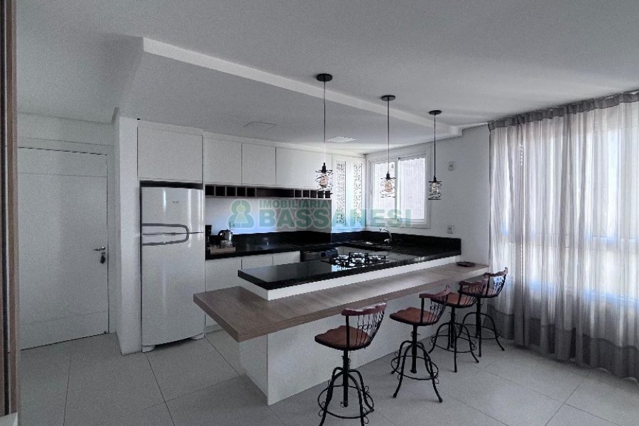 Apto Mobiliado com 54m², 1 dormitório, 1 vaga, no bairro Centro em Caxias do Sul para Alugar