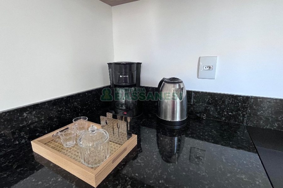 Apto Mobiliado com 54m², 1 dormitório, 1 vaga, no bairro Centro em Caxias do Sul para Alugar