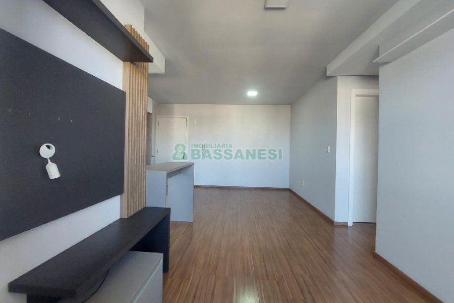 Apartamento com 54m², 2 dormitórios, 1 vaga, no bairro São Leopoldo em Caxias do Sul para Alugar