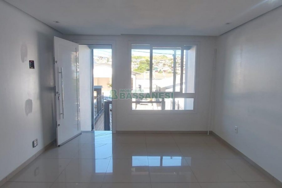 Sobrado com 64m², 2 dormitórios, no bairro Nossa Senhora do Rosário em Caxias do Sul para Alugar