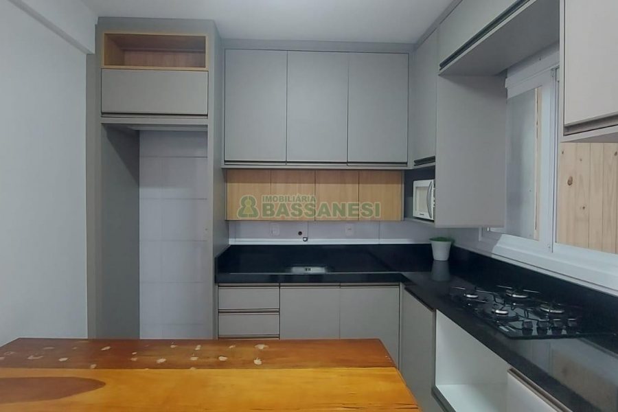 Sobrado com 64m², 2 dormitórios, no bairro Nossa Senhora do Rosário em Caxias do Sul para Alugar