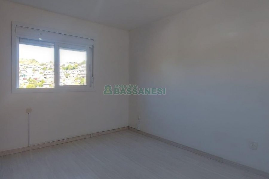 Sobrado com 64m², 2 dormitórios, no bairro Nossa Senhora do Rosário em Caxias do Sul para Alugar