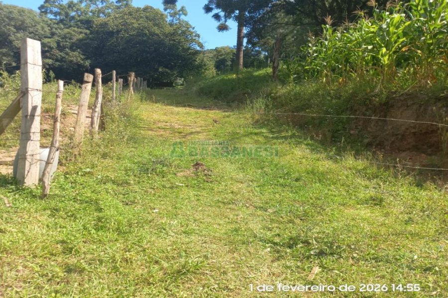 Terreno, no bairro Desvio Rizzo em Caxias do Sul para Comprar