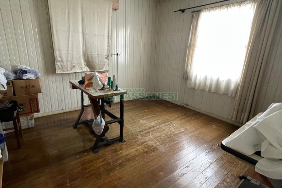 Casa com 209m², 3 dormitórios, 1 vaga, no bairro Bela Vista em Caxias do Sul para Comprar