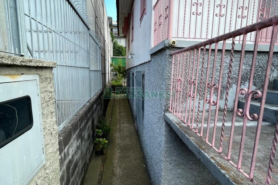 Casa com 209m², 3 dormitórios, 1 vaga, no bairro Bela Vista em Caxias do Sul para Comprar
