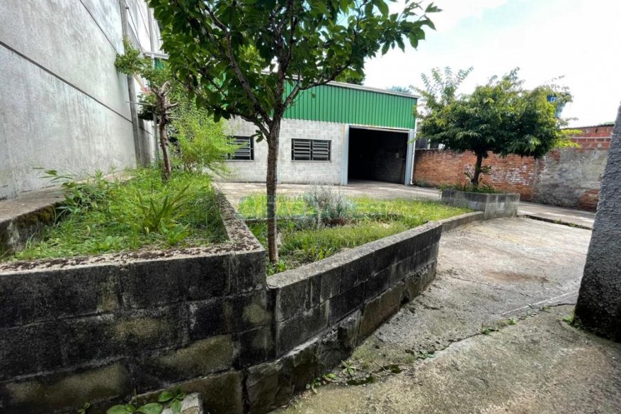 Casa com 209m², 3 dormitórios, 1 vaga, no bairro Bela Vista em Caxias do Sul para Comprar