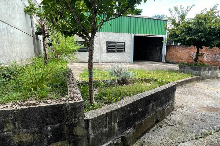 Casa com 209m², 3 dormitórios, 1 vaga, no bairro Bela Vista em Caxias do Sul para Comprar