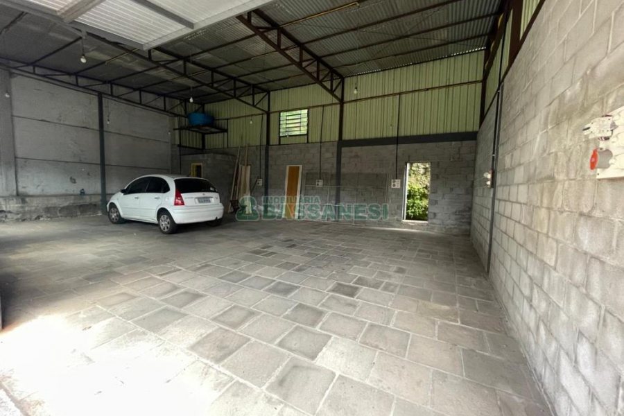 Casa com 209m², 3 dormitórios, 1 vaga, no bairro Bela Vista em Caxias do Sul para Comprar