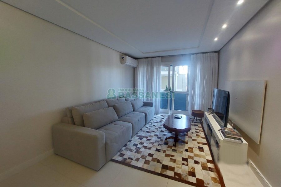 Apto Mobiliado com 119m², 3 dormitórios, 2 vagas, no bairro Centro em Caxias do Sul para Alugar