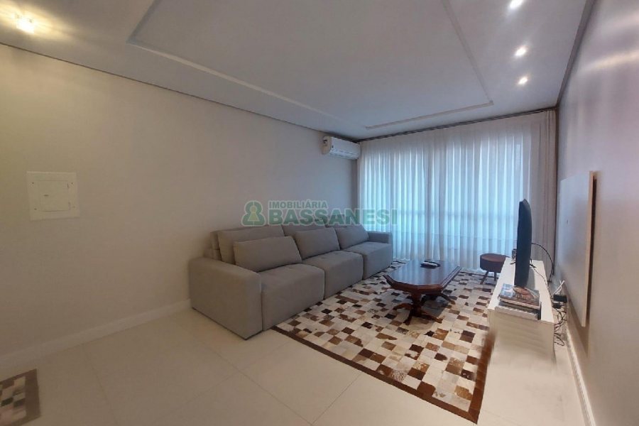 Apto Mobiliado com 119m², 3 dormitórios, 2 vagas, no bairro Centro em Caxias do Sul para Alugar