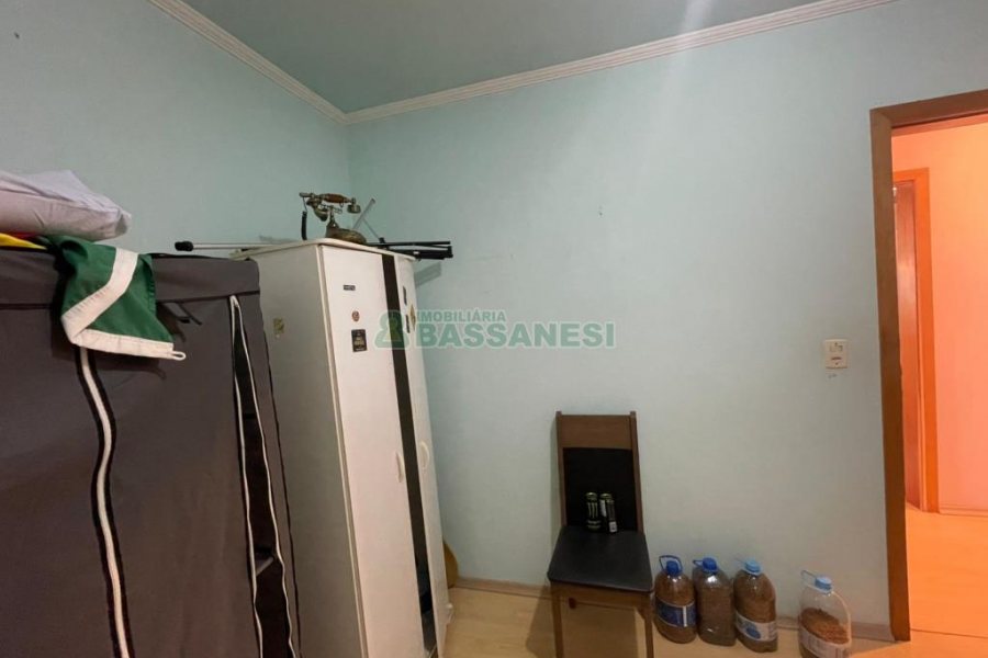 Casa com 192m², 4 dormitórios, 4 vagas, no bairro São José em Caxias do Sul para Comprar