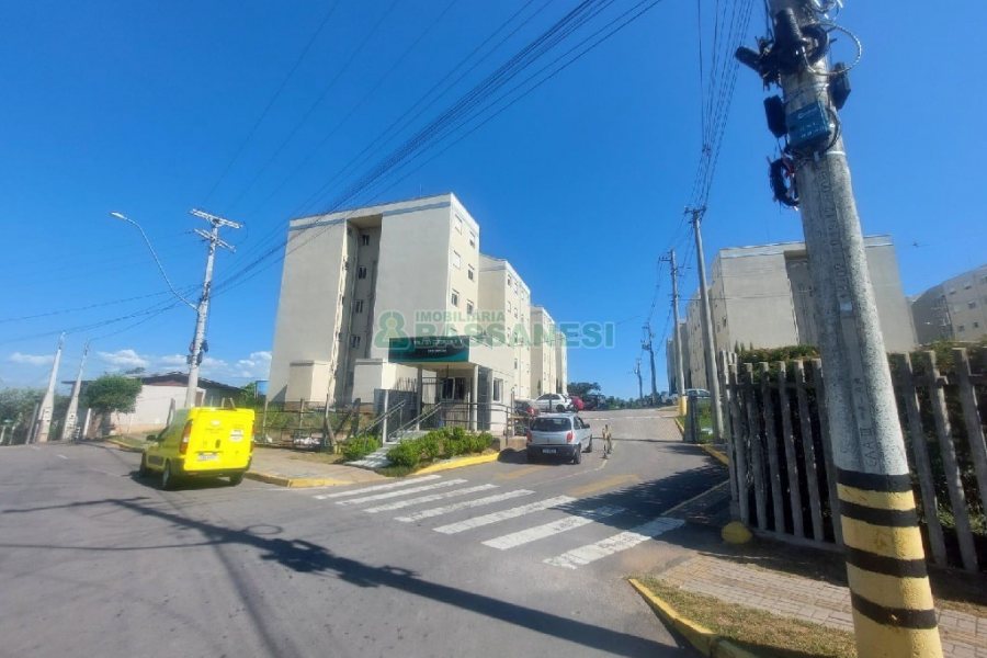 Apartamento com 60m², 2 dormitórios, 1 vaga, no bairro Nossa Senhora das Graças em Caxias do Sul para Alugar