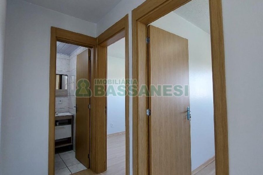 Apartamento com 60m², 2 dormitórios, 1 vaga, no bairro Nossa Senhora das Graças em Caxias do Sul para Alugar