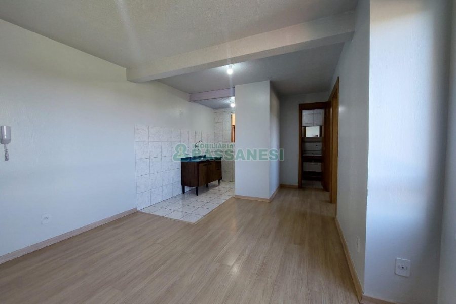 Apartamento com 60m², 2 dormitórios, 1 vaga, no bairro Nossa Senhora das Graças em Caxias do Sul para Alugar