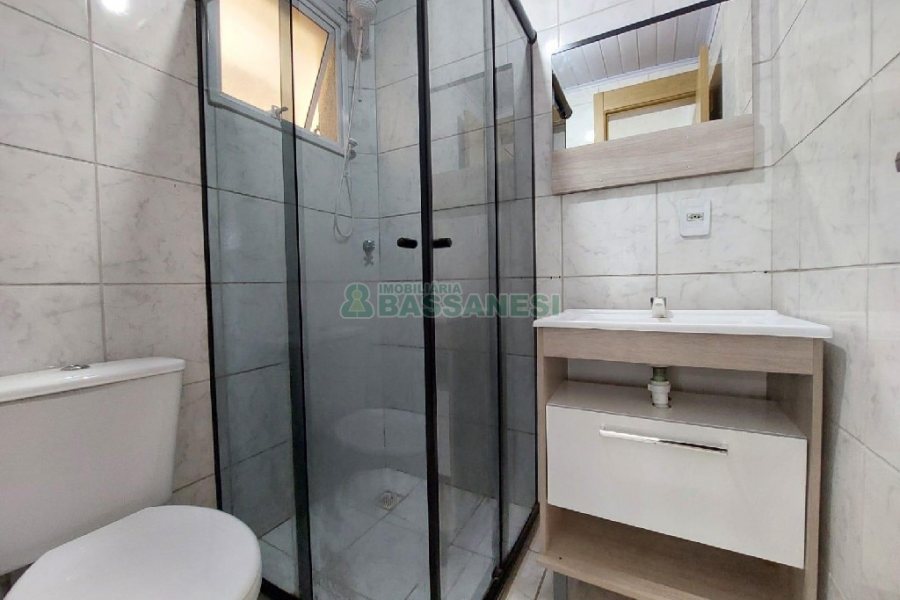 Apartamento com 60m², 2 dormitórios, 1 vaga, no bairro Nossa Senhora das Graças em Caxias do Sul para Alugar