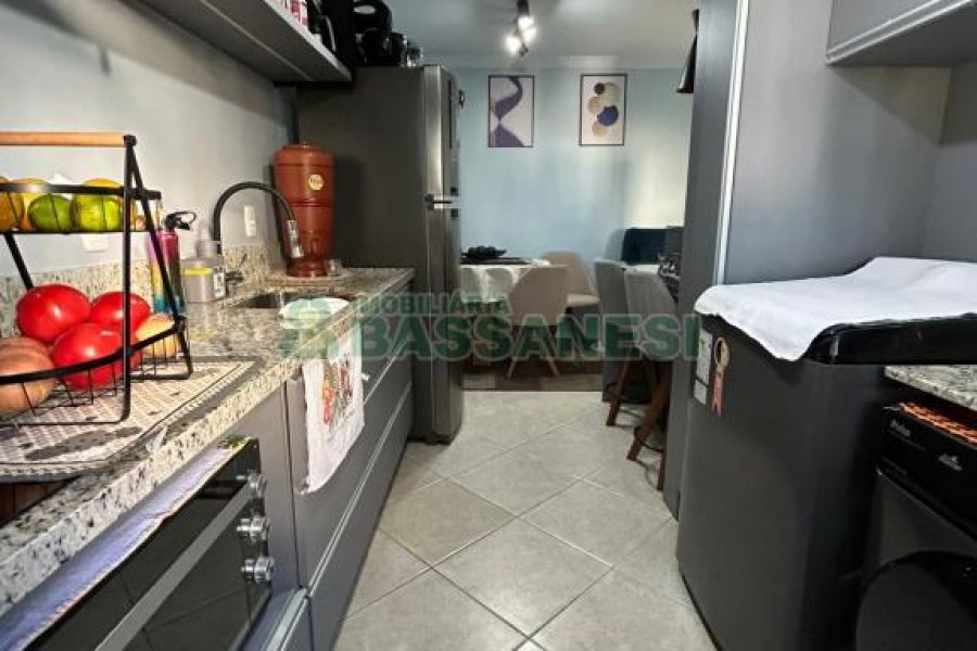 Apartamento com 67m², 2 dormitórios, 1 vaga, no bairro Santa Lúcia em Caxias do Sul para Comprar