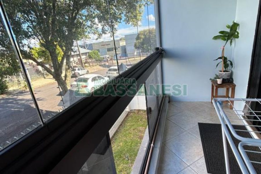 Apartamento com 67m², 2 dormitórios, 1 vaga, no bairro Santa Lúcia em Caxias do Sul para Comprar