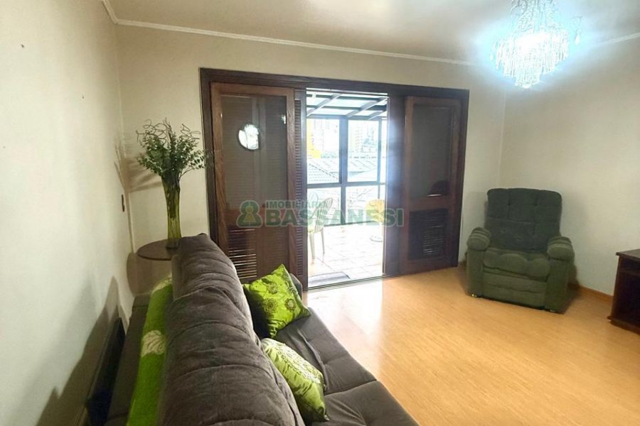 Apto Mobiliado com 180m², 3 dormitórios, 1 vaga, no bairro São Leopoldo em Caxias do Sul para Alugar