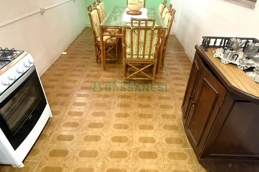 Apto Mobiliado com 180m², 3 dormitórios, 1 vaga, no bairro São Leopoldo em Caxias do Sul para Alugar