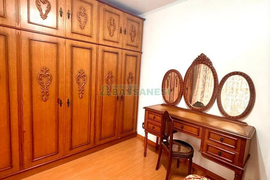 Apto Mobiliado com 180m², 3 dormitórios, 1 vaga, no bairro São Leopoldo em Caxias do Sul para Alugar