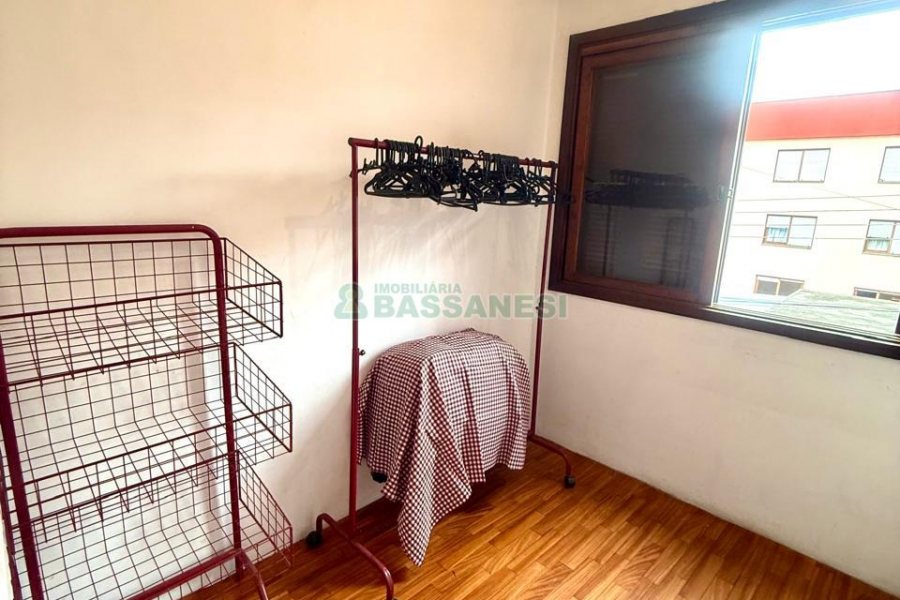 Apto Mobiliado com 180m², 3 dormitórios, 1 vaga, no bairro São Leopoldo em Caxias do Sul para Alugar