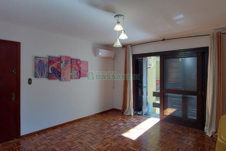 Apartamento com 90m², 2 dormitórios, 2 vagas, no bairro Panazzolo em Caxias do Sul para Alugar