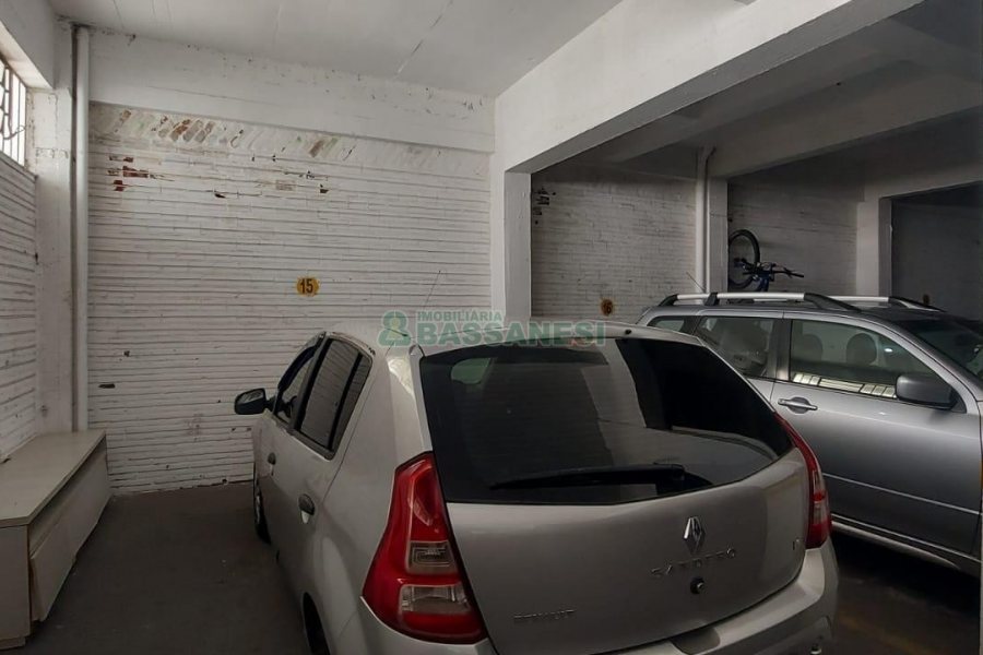 Apartamento com 90m², 2 dormitórios, 2 vagas, no bairro Panazzolo em Caxias do Sul para Alugar