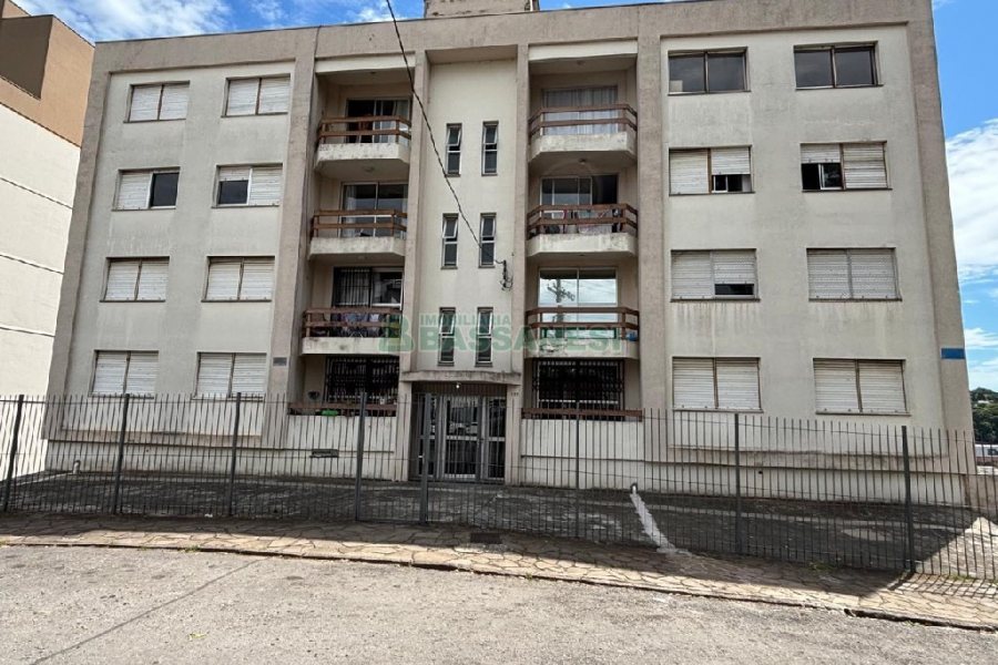 Apartamento com 98m², 2 dormitórios, 1 vaga, no bairro Salgado Filho em Caxias do Sul para Alugar