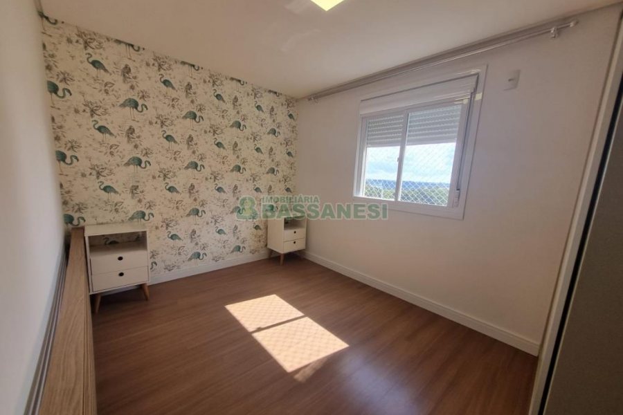 Apartamento com 49m², 2 dormitórios, 1 vaga, no bairro Nossa Senhora da Saúde em Caxias do Sul para Alugar